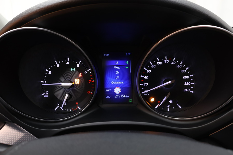 Toyota Avensis vaihtoauto