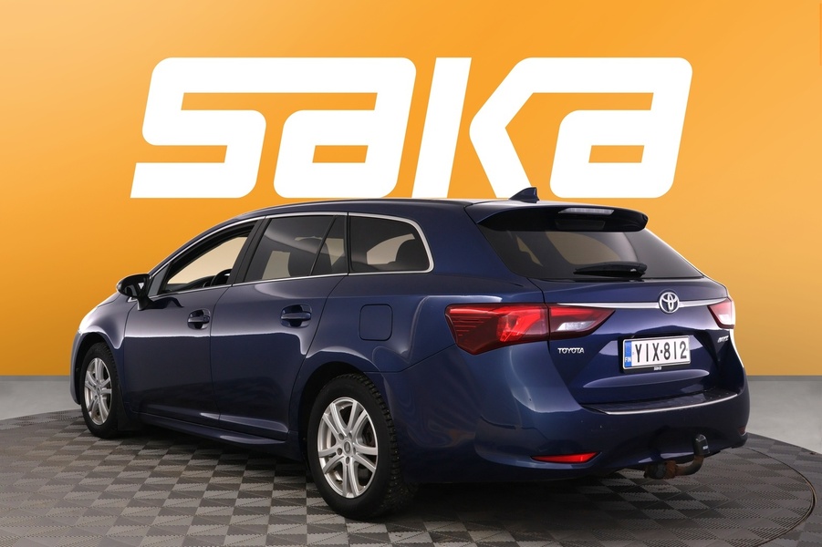 Toyota Avensis vaihtoauto