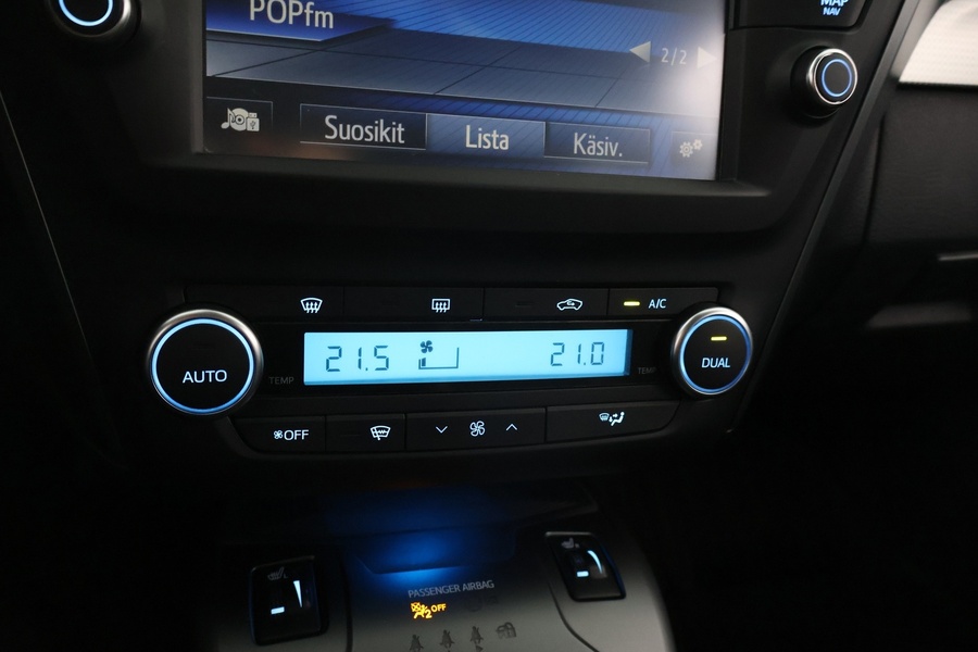 Toyota Avensis vaihtoauto