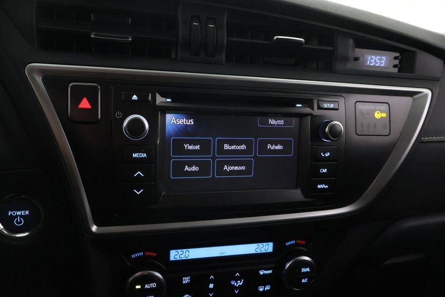 Toyota Auris vaihtoauto