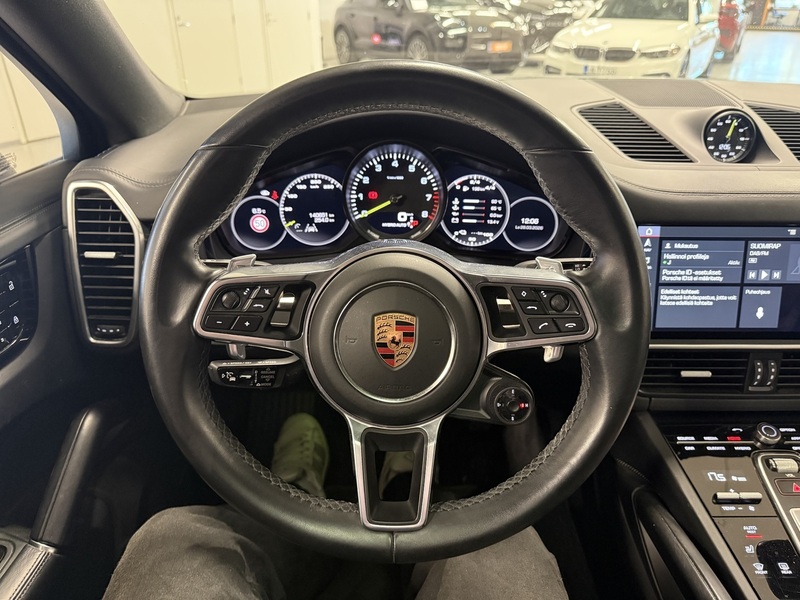 Porsche Cayenne vaihtoauto