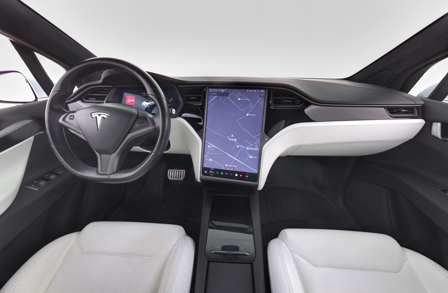 Tesla Model X vaihtoauto