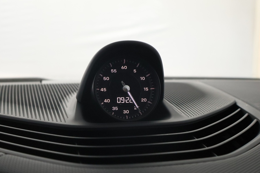 Porsche Taycan vaihtoauto