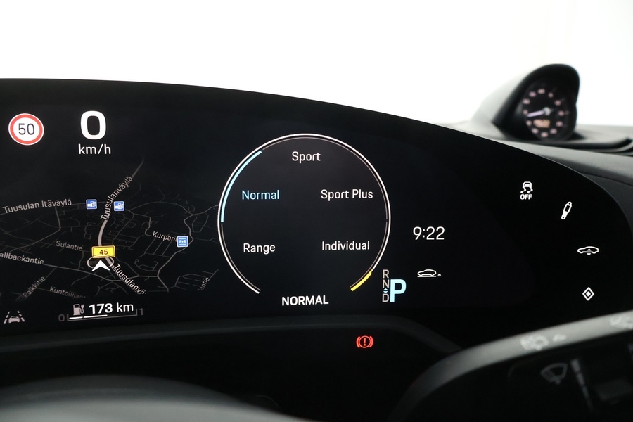 Porsche Taycan vaihtoauto