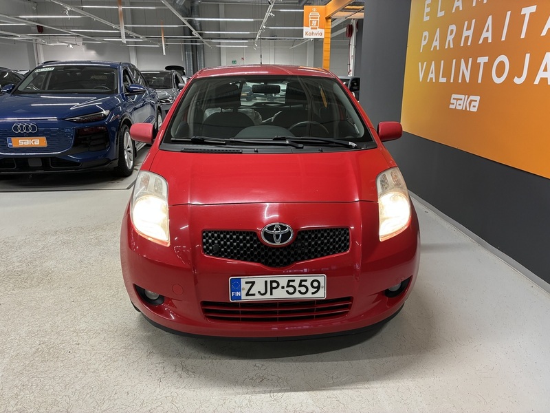 Toyota Yaris vaihtoauto