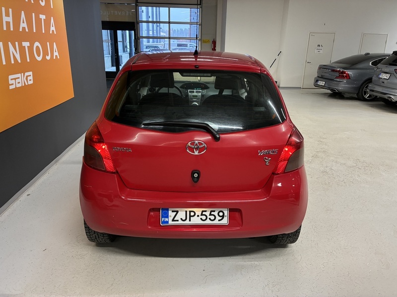 Toyota Yaris vaihtoauto