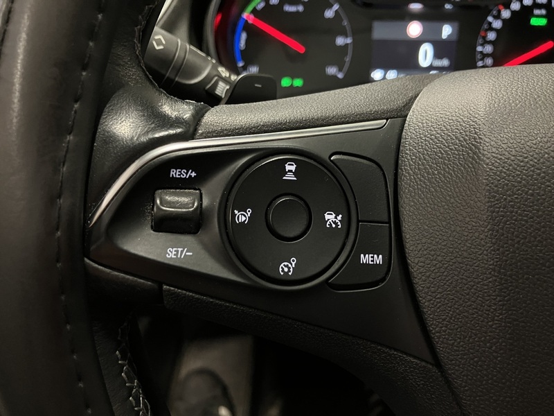 Opel Grandland X vaihtoauto