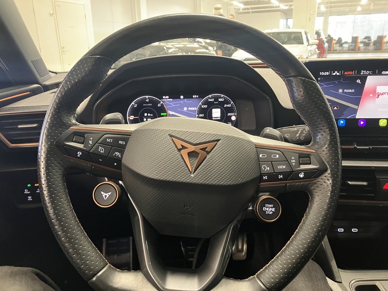 SEAT Leon Sportstourer vaihtoauto