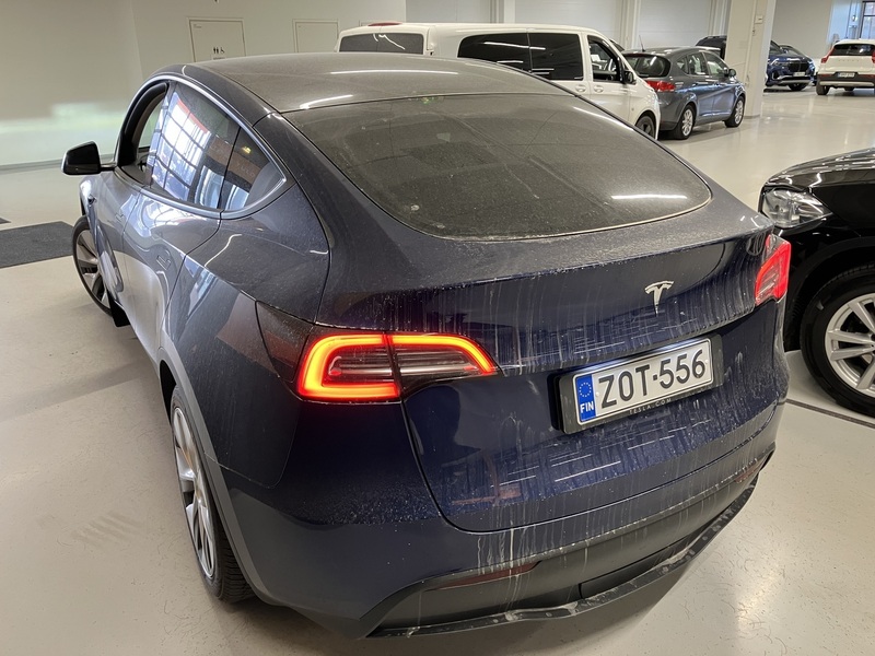 Tesla Model Y vaihtoauto
