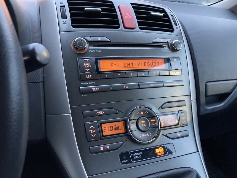 Toyota Auris vaihtoauto