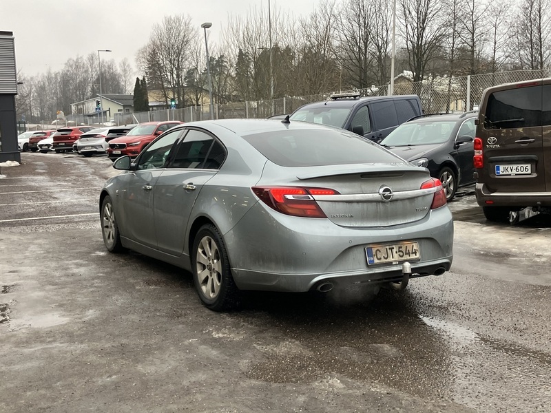 Opel Insignia vaihtoauto