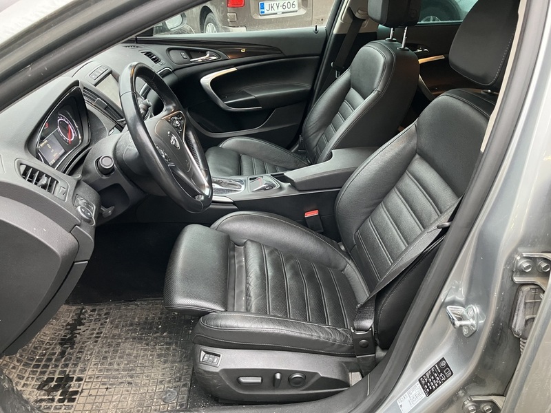 Opel Insignia vaihtoauto