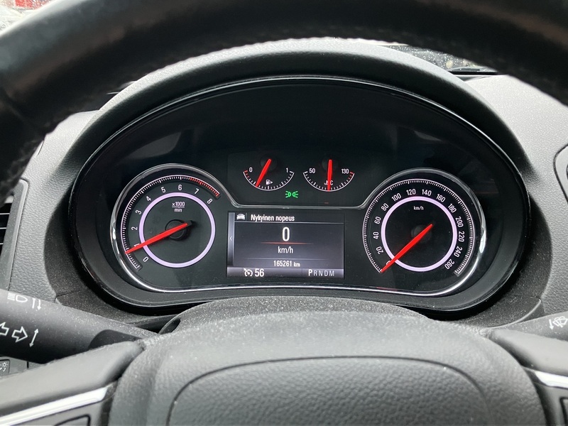 Opel Insignia vaihtoauto