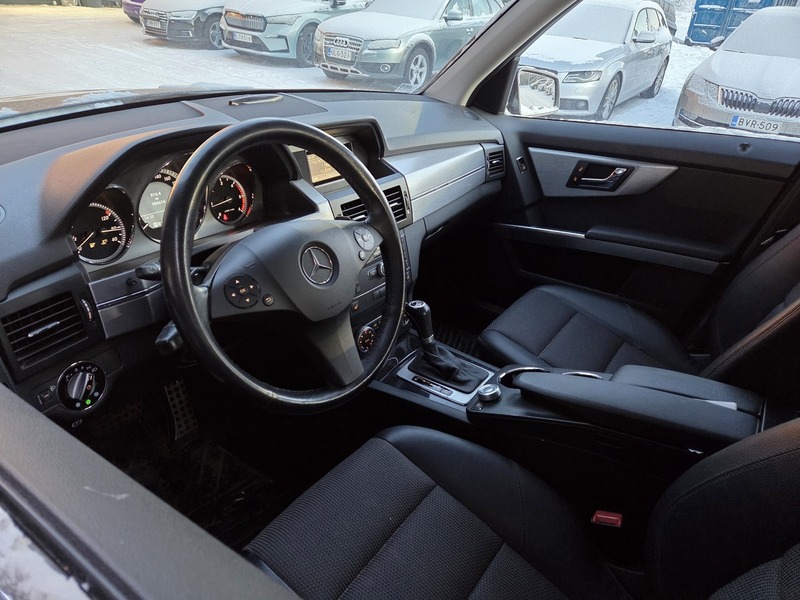 Mercedes-Benz GLK vaihtoauto