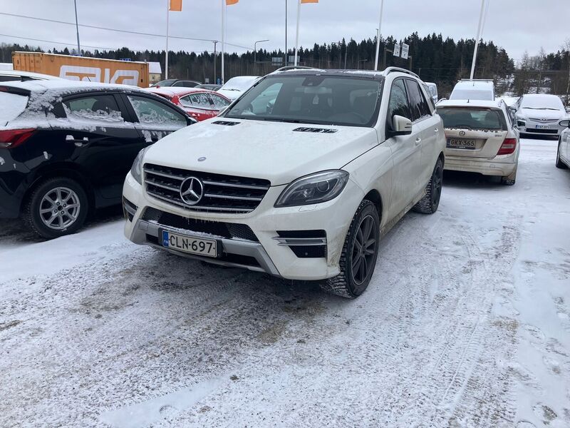 Mercedes-Benz ML vaihtoauto