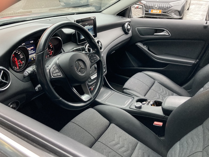 Mercedes-Benz GLA vaihtoauto