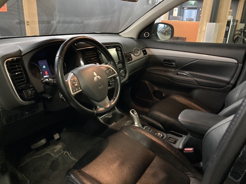 Mitsubishi Outlander vaihtoauto