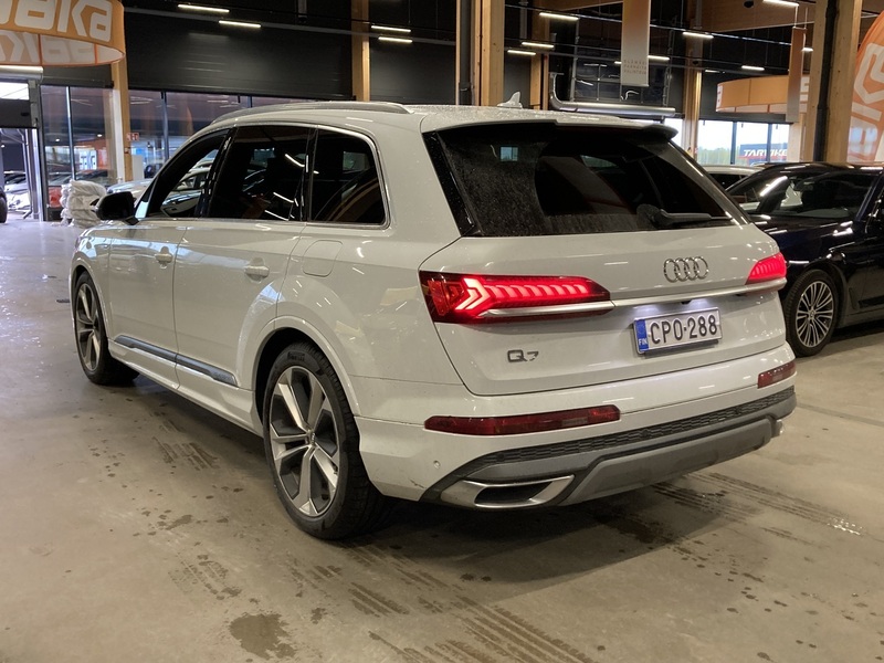 Audi Q7 vaihtoauto