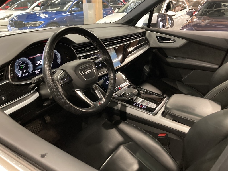 Audi Q7 vaihtoauto