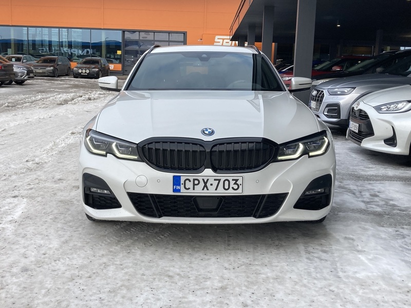 BMW 320 vaihtoauto
