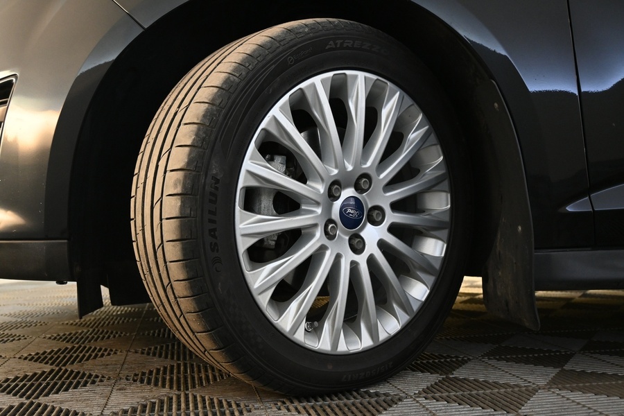 Ford C-MAX vaihtoauto