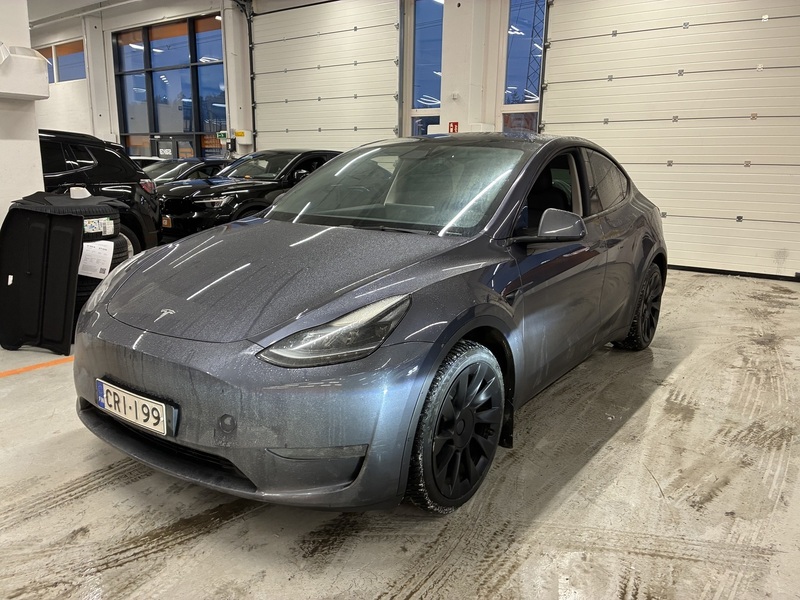 Tesla Model Y vaihtoauto