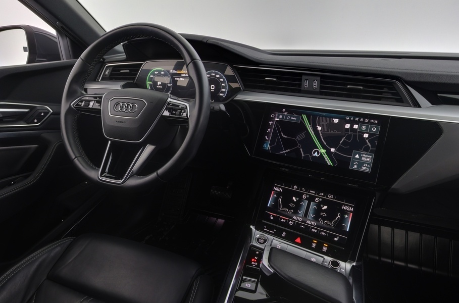 Audi Q8 e-tron vaihtoauto