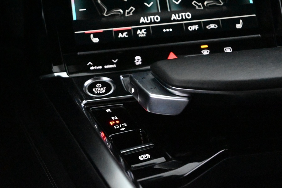 Audi Q8 e-tron vaihtoauto