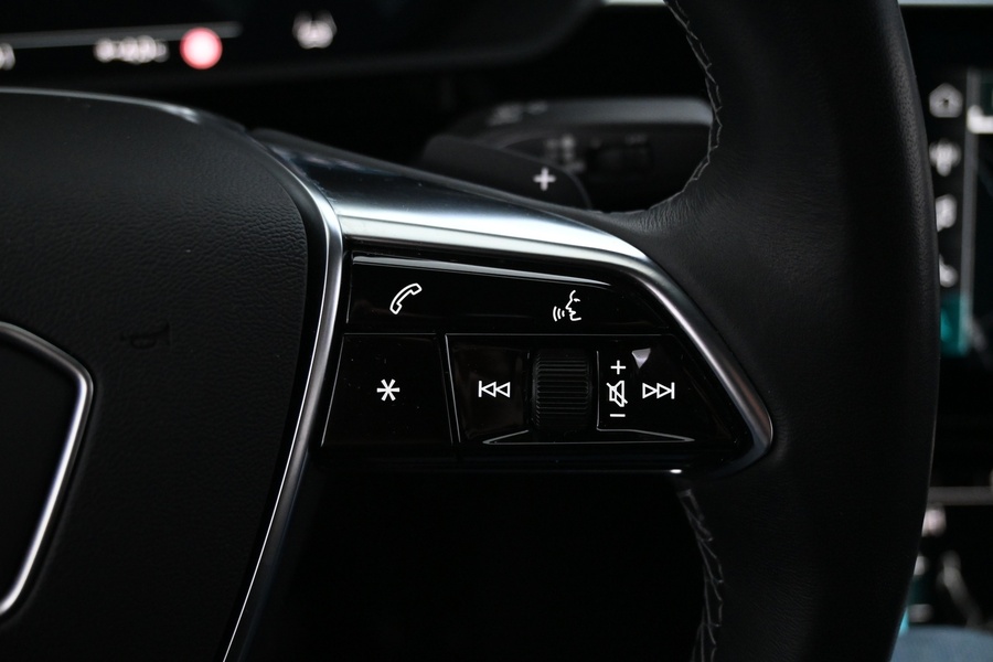 Audi Q8 e-tron vaihtoauto