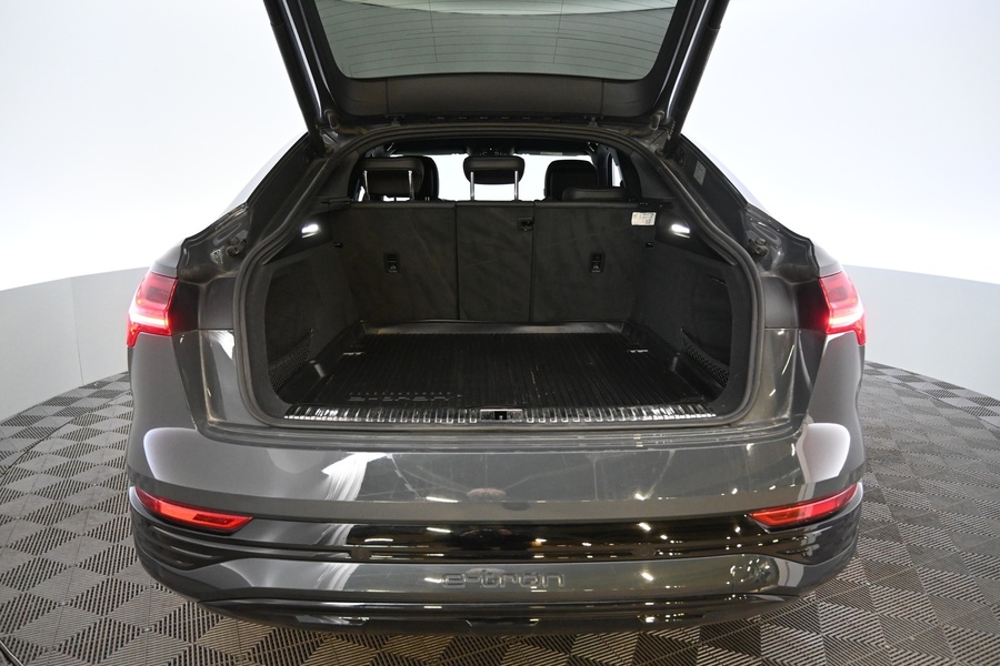 Audi Q8 e-tron vaihtoauto