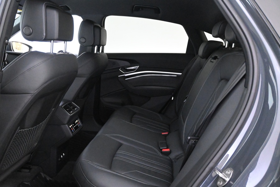 Audi Q8 e-tron vaihtoauto