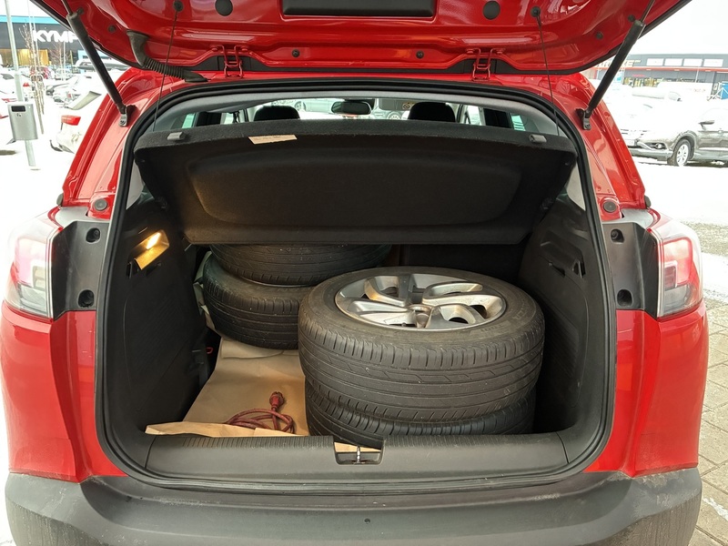 Opel Crossland X vaihtoauto