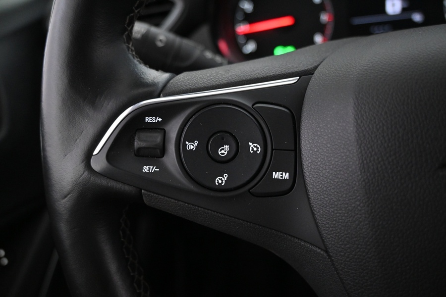 Opel Crossland X vaihtoauto