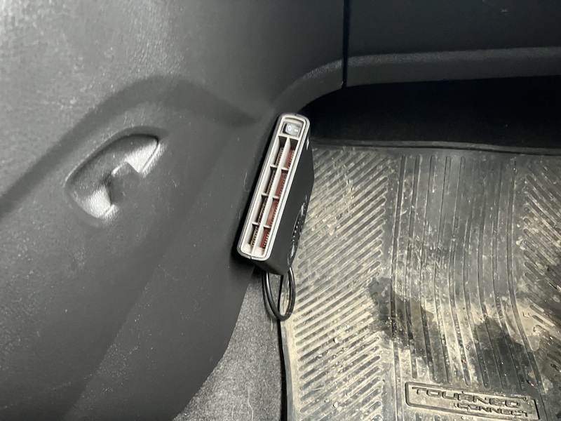 Ford Grand Tourneo Connect vaihtoauto