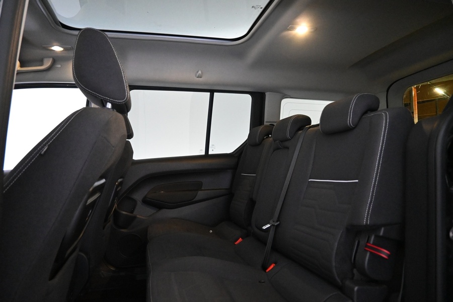 Ford Grand Tourneo Connect vaihtoauto