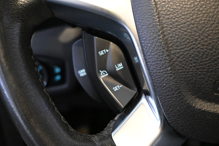 Ford Grand Tourneo Connect vaihtoauto