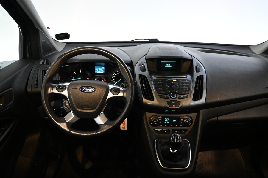 Ford Grand Tourneo Connect vaihtoauto