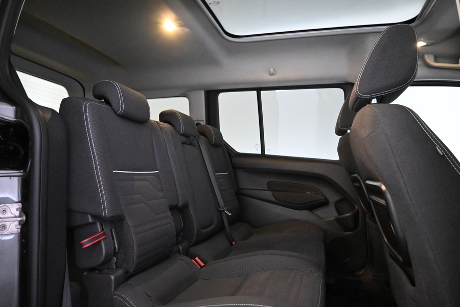 Ford Grand Tourneo Connect vaihtoauto