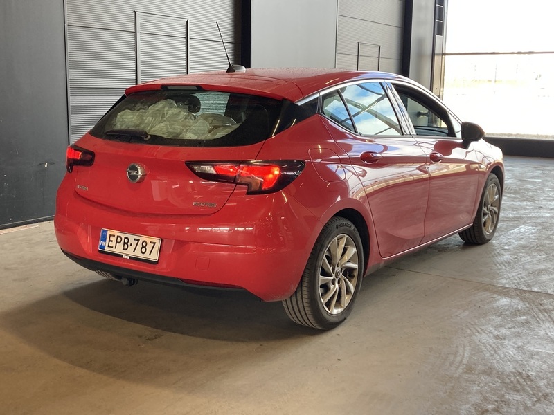 Opel Astra vaihtoauto