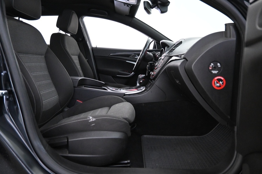 Opel Insignia vaihtoauto