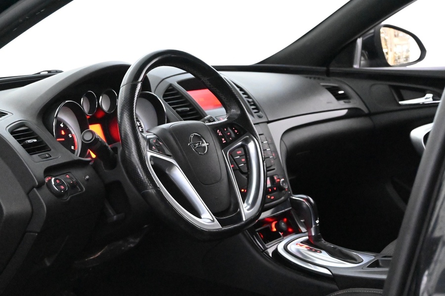 Opel Insignia vaihtoauto