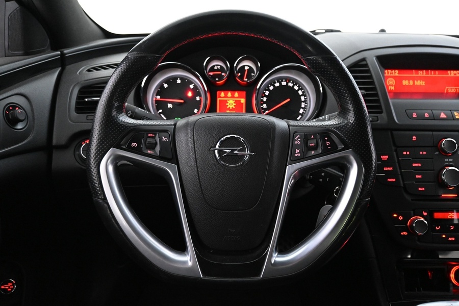 Opel Insignia vaihtoauto