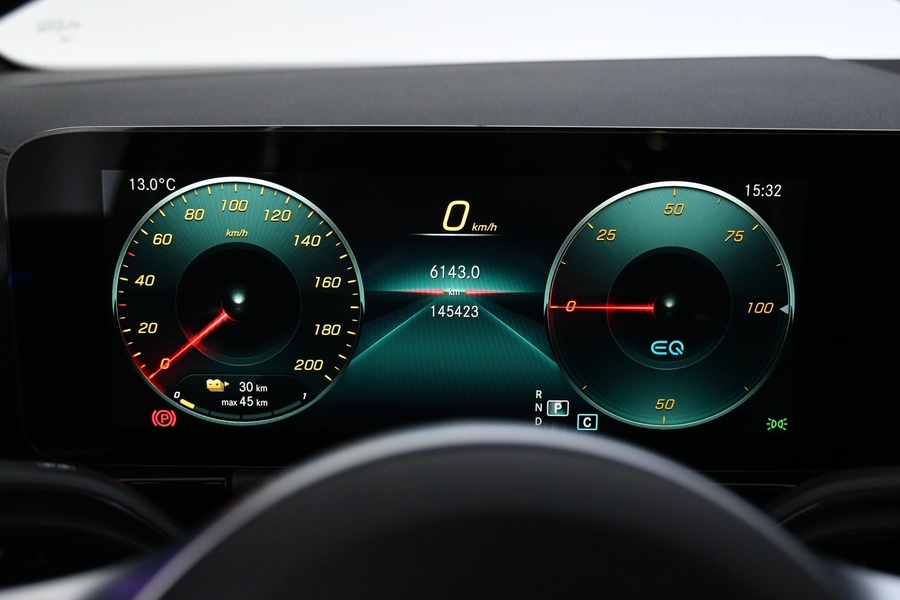 Mercedes-Benz EQA vaihtoauto