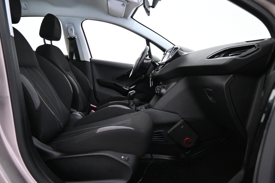 Peugeot 208 vaihtoauto