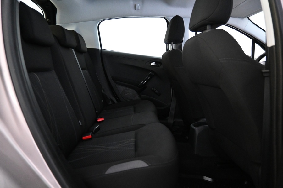 Peugeot 208 vaihtoauto