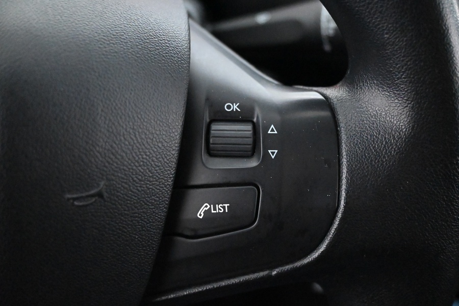 Peugeot 208 vaihtoauto