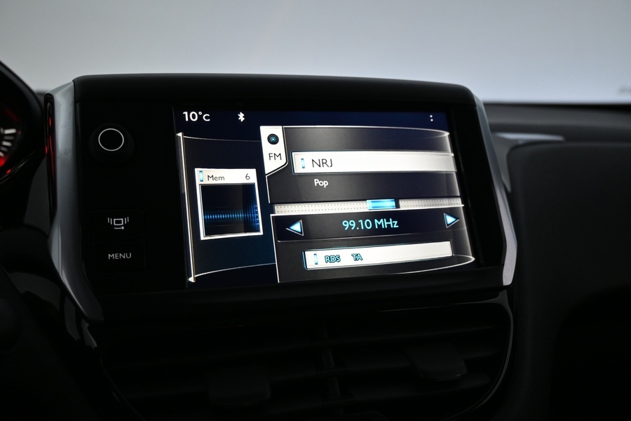 Peugeot 208 vaihtoauto