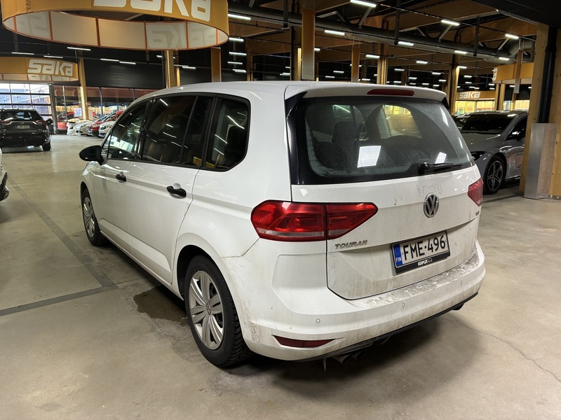 Volkswagen Touran vaihtoauto