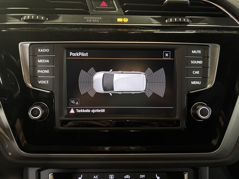 Volkswagen Touran vaihtoauto