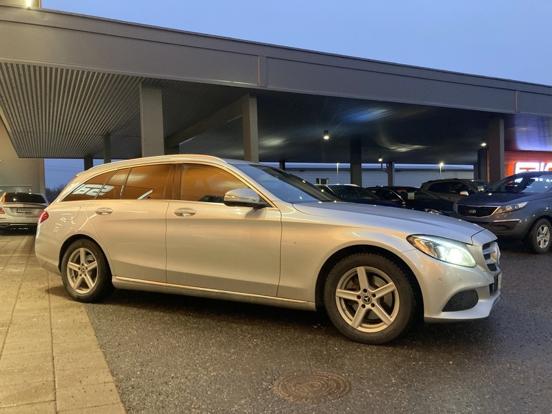 Mercedes-Benz C vaihtoauto